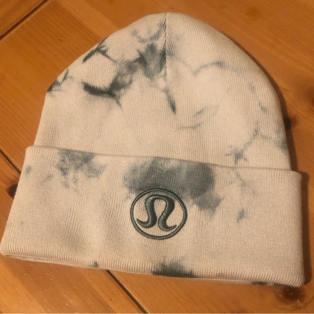 Lululemon beanie